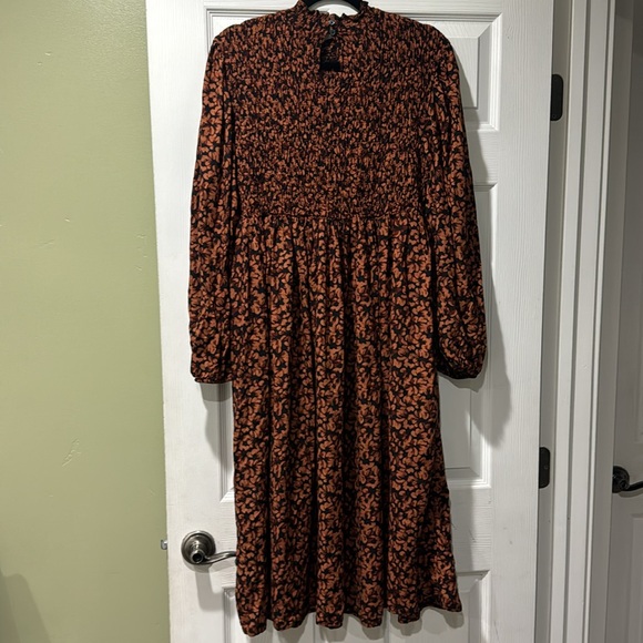 A New Day Midi Dress - Picture 7 of 12